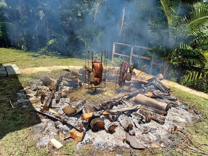 Área de fogueira ao ar livre da Cabana Angillyn